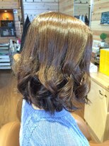 カシュカシュヘア(Cache-Cache hair)&nbsp;アッシュでトーンダウン～ふわふわに巻いてみたYO～