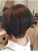 前下がりボブ(スタイリスト西田)