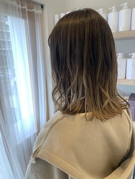 グラン 星ヶ丘(GRAN.) アッシュ系ハイライトグラデーション♪