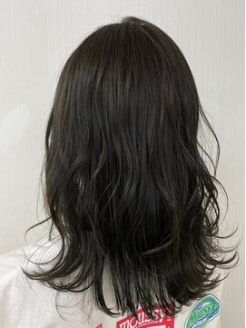 プレミアムプティ(premium petit) 外ハネミディアムレングス