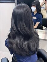 ベレーザ 渋谷(BELEZA)&nbsp;ba1182透明感黒髪トリートメントアッシュブラックウェーブ巻き