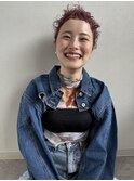 ピンクカラーパーマツーブロック刈り上げベリーショート
