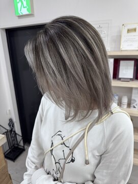 ジゼル(gisele) シャドールーツ