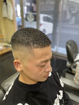 バーバーサトウ(BARBER SATO) バズニグロ