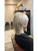 ホワイトカラーマッシュウルフ