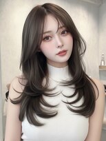 リリーバイフォルテ 静岡駅前店(Lily by FORTE)&nbsp;顔周りレイヤー シャギーカット ロングレイヤー ダークアッシュ