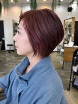 ボンドヘアステージ 良福寺店(BOND hair stage) 30代女性に似合う上品ピンク。輪郭を美しく見せるショートボブ