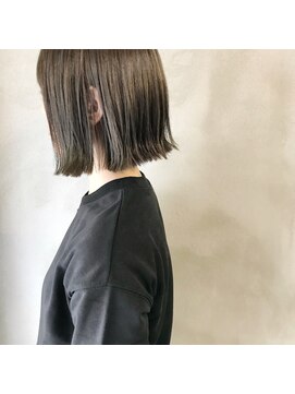 ミント(mint) 赤みで除去！暗くても透けるグレー◎