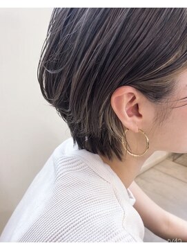 トルネード(TORNADO) 外国人風ショートボブ ハイライト 前髪インナーカラーグレージュ