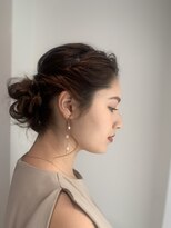 リュネッツ(lunettes) 大人のこなれシニヨン
