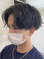 フィフス(fifth) 韓国風センターパート スパイラルパーマサイドグラデーション