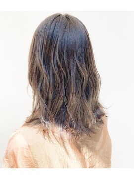 モルニ(MORNI) ショコラブラウン_マロンベージュ Aラインボブ かきあげ