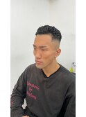ショートパーマスキンフェードスタイル