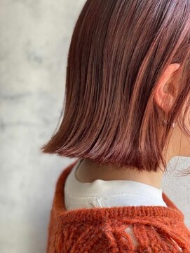 ナンバー(number+) 20代30代40代外ハネピンク肩ライン耳掛け