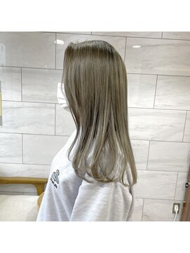 ループ(LOOP) ブリーチカラー/カーキシルバー