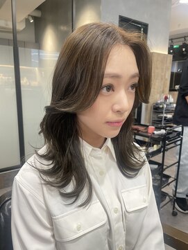 エイト 池袋店(EIGHT ikebukuro) オリーブグレージュ