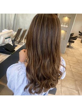 ヘアメイクアース 八潮店(HAIR & MAKE EARTH) フェザーロング ハイライトカラー