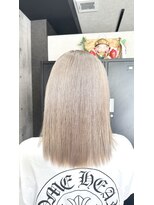 リッシュ(RISH)&nbsp;ホワイトベージュ☆えま 担当☆