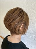 ショートボブ