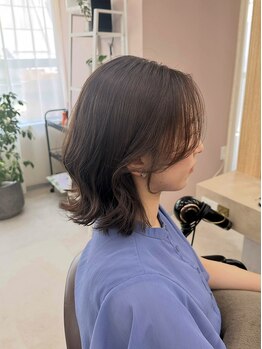 おくれ毛/韓国風レイヤー/カーテンバング/小顔フェイス/くびれミディ＊上品で抜け感のあるヘアスタイル。