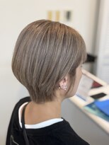 アイラッシュ ハグ(eyelash Hagu)&nbsp;ハイトーン　ショートボブ