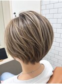 ショートヘア◎スモーキーベージュ【佐藤こうや】