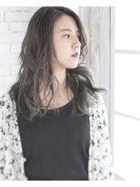 シャンプー 本店(SHAMPOO)&nbsp;ハネ感MIXのフェミニンウェーブで旬顔に