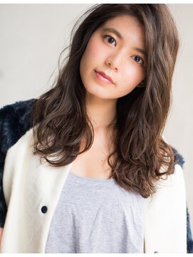 オーガスト ヘア ネイル(AUGUST hair nail) 無造作カールロング　アンニュイウエーブ