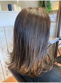 外ハネセミロング