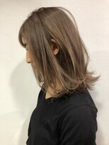 クラン(clan)&nbsp;clanハイトーンベージュ　外ハネ小顔フレンチボブ