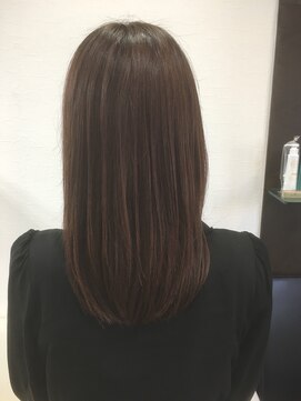 ポンパデュール ヤゴト(Pompadour YAGOTO) ピンク系ロングヘア