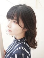 フェアスティックリヒト(VERSTECK Licht) 抜け感で大人可愛いひし形シルエットのエアリーミディ！