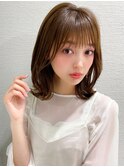 大人かわいいフェザーバング前髪丸みボブベージュ20代吉祥寺
