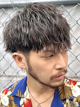 フィフス トウキョウ (fifth TOKYO) ツイストスパイラルパーマ波巻きパーマメンズマッシュウルフ