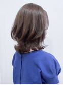 ダークグレーベージュ×くびれミディ