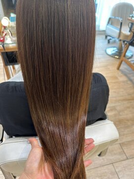 ネオリーブ チロル 横浜西口店(Neolive CiroL.) 髪質改善トリートメント 白髪ぼかし 髪質改善カラー