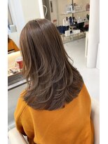 ピュクシス(pyxis) セミロングレイヤースタイル