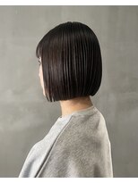 ハウ 心斎橋(how)&nbsp;20代30代大人可愛い艶感グレージュ切りっぱなしショート