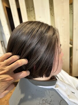 フランジェッタヘアー(Frangetta hair) デザインカラーボブ