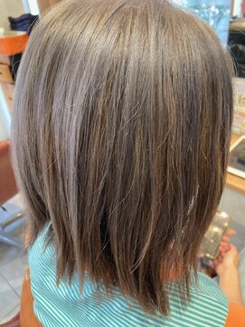 リベア トウキョウ 東大島店(Rever Tokyo) グラデーション/シルバー、ピンク[東大島/東大島駅]