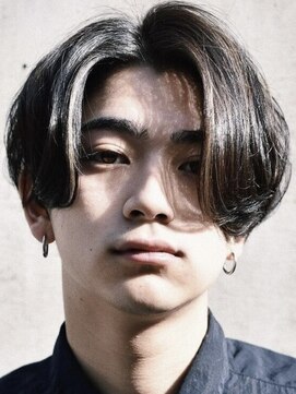 レタッチバイフィフス(RETOUCH by fifth) 原宿ニュアンスパーマ毛流れヘアセンターパート大人ビジネスヘア