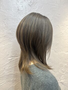 ウルフカット+グレージュハイライト【西武新宿駅】【駅近】