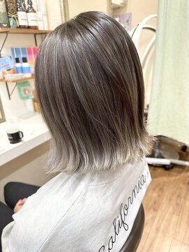 クレア 相武台(CREA) 40代白髪ぼかしカラー【/相武台/ハイライト/ブリーチ/髪質改善】