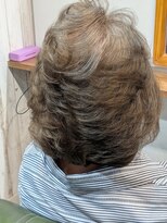 シュクルヘアー(Sucre Hair) 白髪ぼかしレイヤーボブ