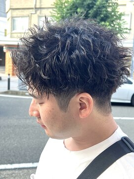コハク(COHAQ BEAUTY AND RESORT) ピンパーマ×スパーキーショート