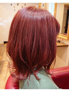 ヘアデザイン ノア(Noa) ピンク系カラー