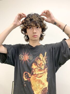 ノラ シブヤ(NORA) #メンズウルフ#メンズパーマ#メンズハイライト#くせ毛風パーマ