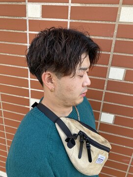 コワファースト 大分(COIFF1RST) センターパート×ツイストスパイラル