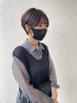 カットアンドトータルビューティ ヴァンキャトル(Cut&Total Beauty VINGT QUATRE) 丸みショート【ハイライトカラースタイル】