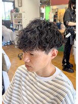 グート ヘアーメイク(gut HAIR MAKE) メンズ 波巻きパーマ やや強め